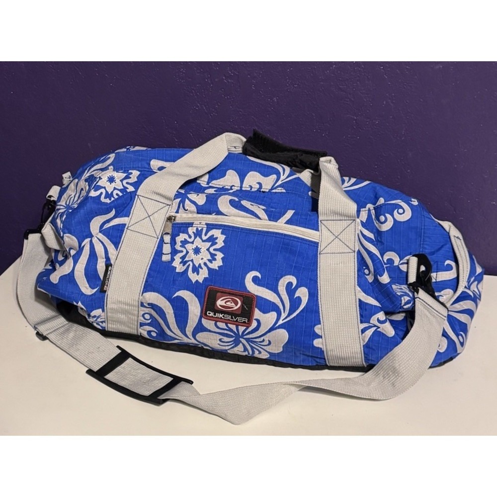 Vintage Quiksilver Floral Hawaiian Duffle Bag Luggage Aloha Surf Skate 90s Y2K